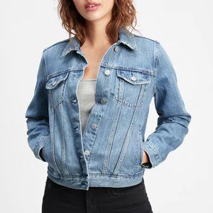 GAP Icon Light Denim Jacket - M